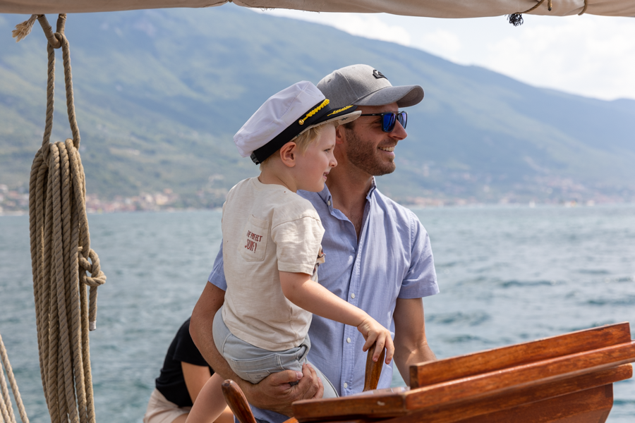 Cruise with Veliero Siora Veronica on Lake Garda with photographer