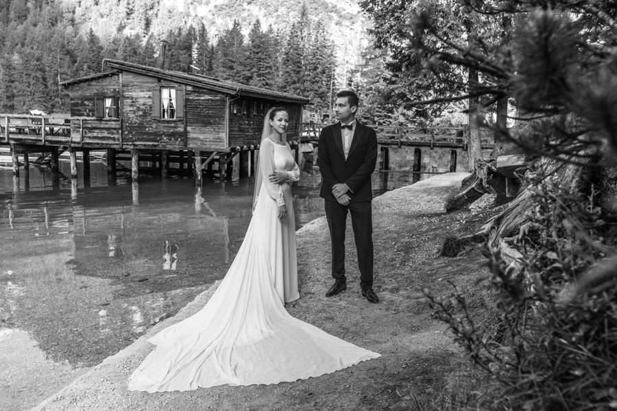 Fotografo nozze lago di Braies Dolomiti